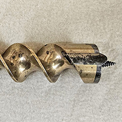 bronze Stearns bit cutting head with replaceable spur